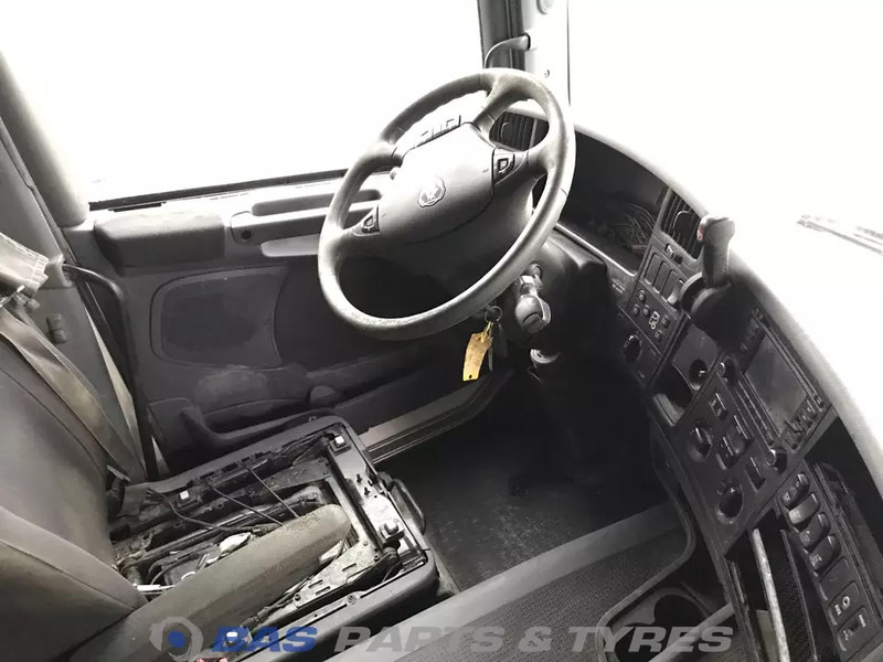 Scania G-Serie Scania CG-19 Normal L3H2 2132004 - Cabine en interieur voor Vrachtwagen: afbeelding 5 Scania G-Serie Scania CG-19 Normal L3H2 2132004 - Cabine en interieur voor Vrachtwagen: afbeelding 5