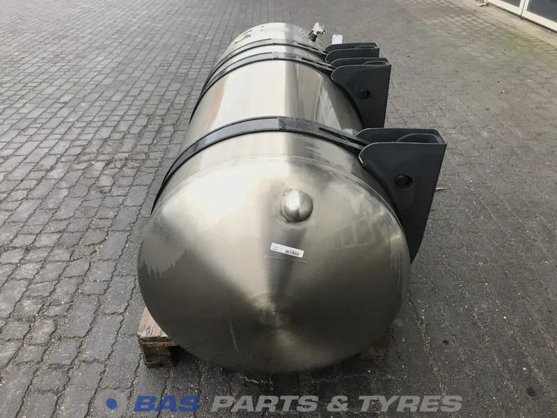 Scania LNG tank Scania 352 Liter 2574686 - Brandstoftank voor Vrachtwagen: afbeelding 2 Scania LNG tank Scania 352 Liter 2574686 - Brandstoftank voor Vrachtwagen: afbeelding 2