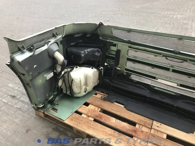 Scania R-Serie Bumper Scania 1885940 - Bumper voor Vrachtwagen: afbeelding 4 Scania R-Serie Bumper Scania 1885940 - Bumper voor Vrachtwagen: afbeelding 4