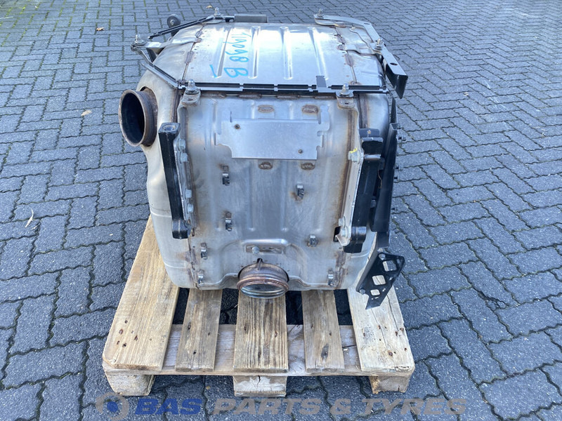 Scania Uitlaatdemper Scania 2202422 - Katalysator voor Vrachtwagen: afbeelding 1 Scania Uitlaatdemper Scania 2202422 - Katalysator voor Vrachtwagen: afbeelding 1