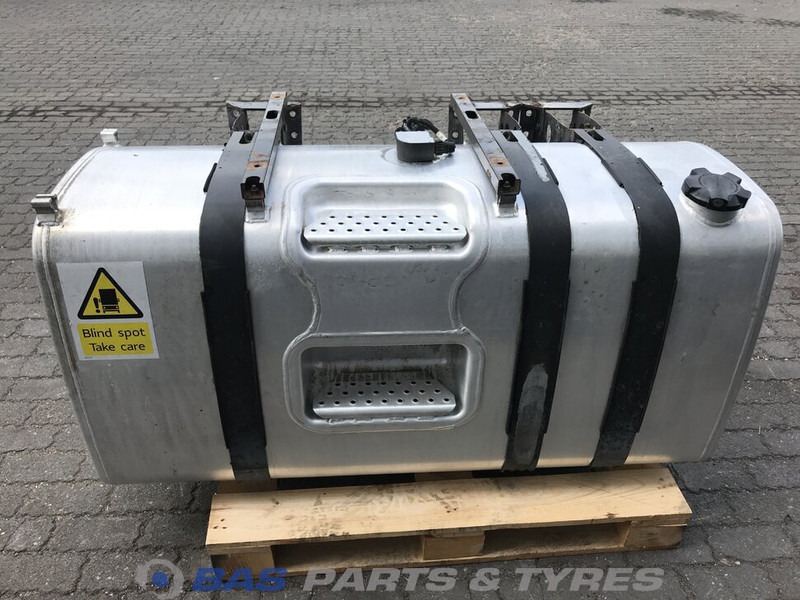 Volvo Brandstoftank Volvo 550 Liter G0000130 - Brandstoftank voor Vrachtwagen: afbeelding 1 Volvo Brandstoftank Volvo 550 Liter G0000130 - Brandstoftank voor Vrachtwagen: afbeelding 1