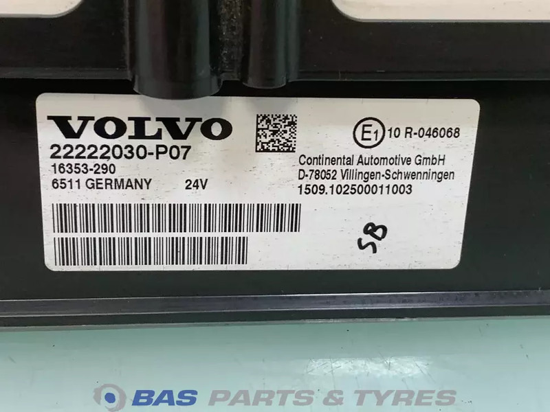 Volvo FH3 Instrumentenpaneel Volvo 21589170 - Instrumentenpaneel voor Vrachtwagen: afbeelding 2 Volvo FH3 Instrumentenpaneel Volvo 21589170 - Instrumentenpaneel voor Vrachtwagen: afbeelding 2