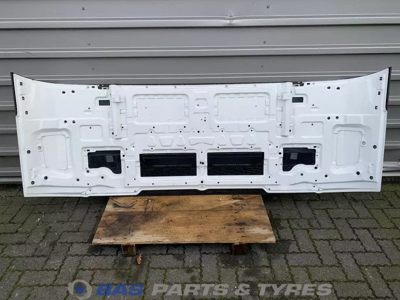 Volvo FH4 Frontklep Volvo 82219161 - Rooster voor Vrachtwagen: afbeelding 2 Volvo FH4 Frontklep Volvo 82219161 - Rooster voor Vrachtwagen: afbeelding 2