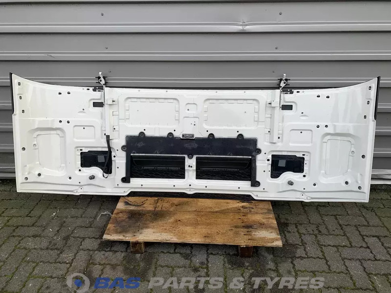 Volvo FH4 Frontklep Volvo 82219161 - Rooster voor Vrachtwagen: afbeelding 2 Volvo FH4 Frontklep Volvo 82219161 - Rooster voor Vrachtwagen: afbeelding 2