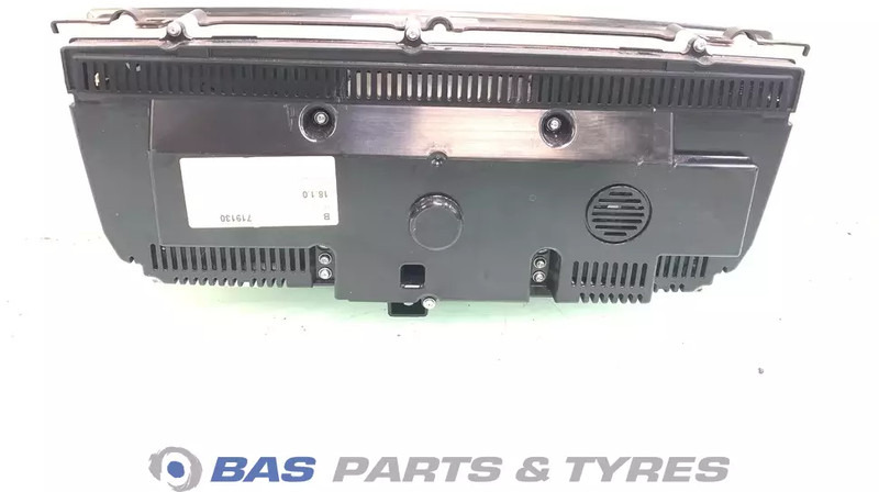 Volvo FH4 Instrumentenpaneel Volvo 21589170 - Instrumentenpaneel voor Vrachtwagen: afbeelding 2 Volvo FH4 Instrumentenpaneel Volvo 21589170 - Instrumentenpaneel voor Vrachtwagen: afbeelding 2