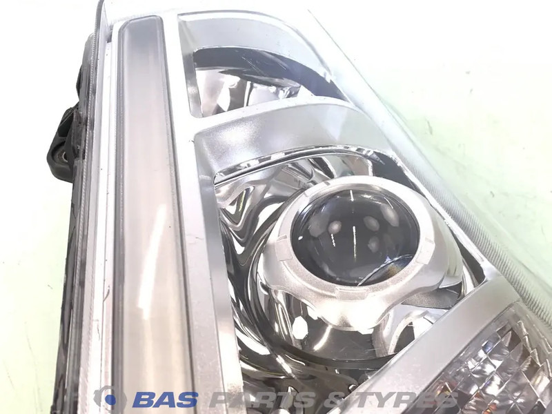 Volvo FH4 Koplamp Links 21221142 - Koplamp voor Vrachtwagen: afbeelding 3 Volvo FH4 Koplamp Links 21221142 - Koplamp voor Vrachtwagen: afbeelding 3