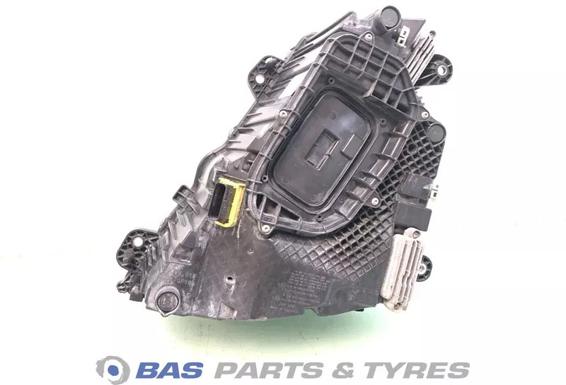 Volvo FH4 Koplamp Rechts 23752671 - Koplamp voor Vrachtwagen: afbeelding 2 Volvo FH4 Koplamp Rechts 23752671 - Koplamp voor Vrachtwagen: afbeelding 2