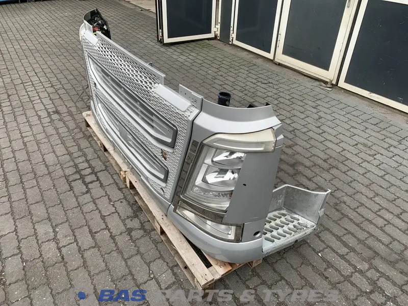 Volvo FH4 - Bumper voor Vrachtwagen: afbeelding 2 Volvo FH4 - Bumper voor Vrachtwagen: afbeelding 2