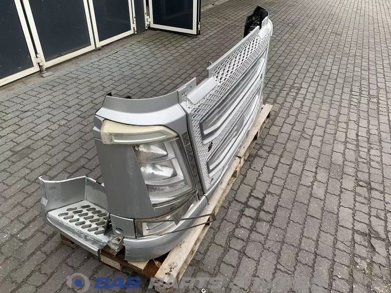 Volvo FH4 - Bumper voor Vrachtwagen: afbeelding 3 Volvo FH4 - Bumper voor Vrachtwagen: afbeelding 3