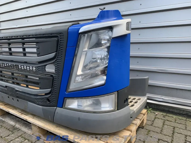 Volvo FM4 - Bumper voor Vrachtwagen: afbeelding 2 Volvo FM4 - Bumper voor Vrachtwagen: afbeelding 2