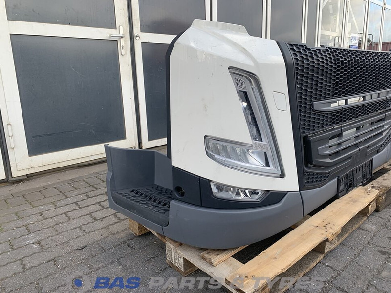 Volvo FM5 - Bumper voor Vrachtwagen: afbeelding 3 Volvo FM5 - Bumper voor Vrachtwagen: afbeelding 3