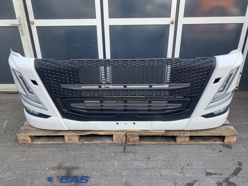 Volvo FM5 - Bumper voor Vrachtwagen: afbeelding 1 Volvo FM5 - Bumper voor Vrachtwagen: afbeelding 1