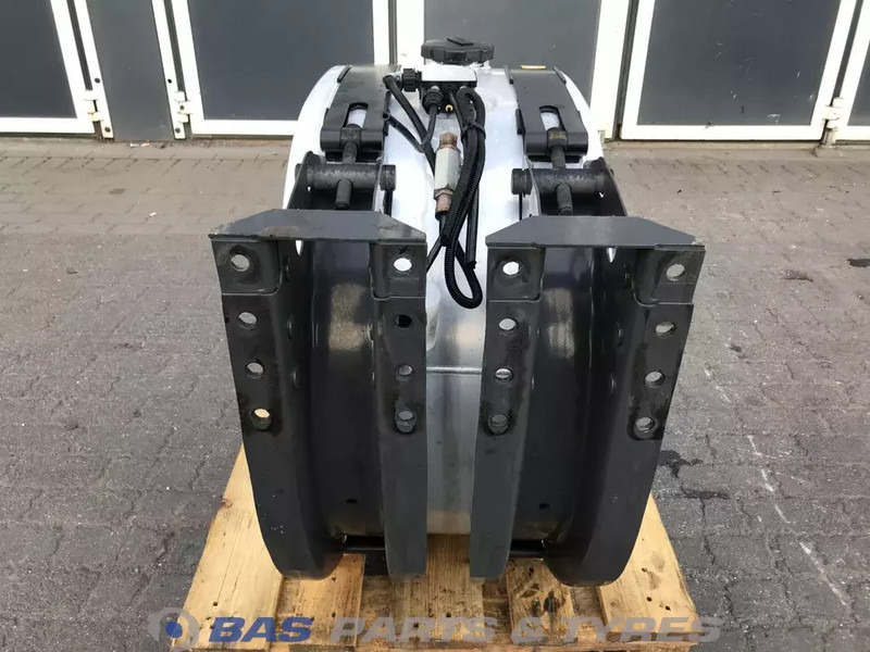 Volvo - Brandstoftank voor Vrachtwagen: afbeelding 3 Volvo - Brandstoftank voor Vrachtwagen: afbeelding 3