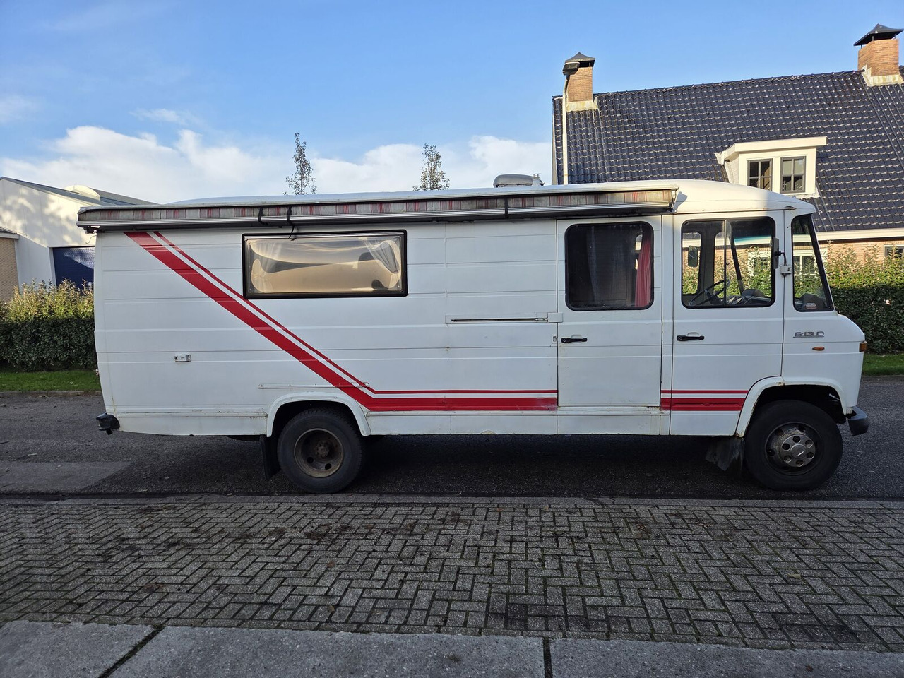 Mercedes-Benz L 613 D buscamper - Buscamper: afbeelding 4 Mercedes-Benz L 613 D buscamper - Buscamper: afbeelding 4