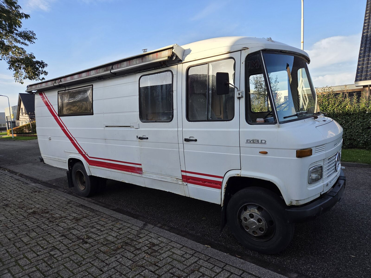 Mercedes-Benz L 613 D buscamper - Buscamper: afbeelding 3 Mercedes-Benz L 613 D buscamper - Buscamper: afbeelding 3