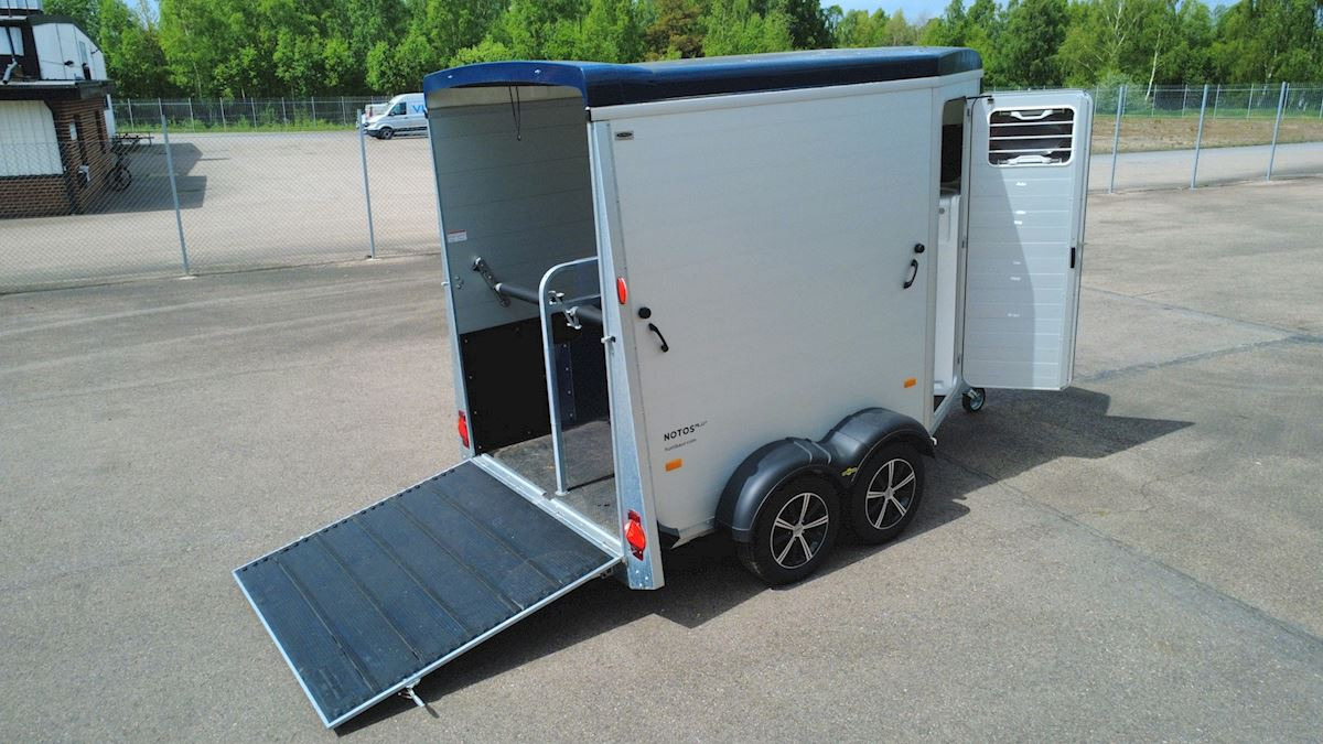 Humbaur Notos Alu - Paardentrailer: afbeelding 4 Humbaur Notos Alu - Paardentrailer: afbeelding 4