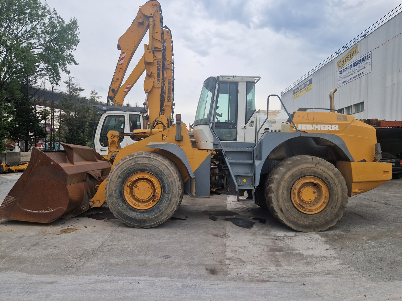 LIEBHERR L564 N/S: 4620899 (2001) - Wiellader: afbeelding 1 LIEBHERR L564 N/S: 4620899 (2001) - Wiellader: afbeelding 1