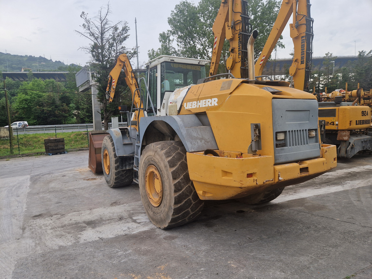 LIEBHERR L564 N/S: 4620899 (2001) - Wiellader: afbeelding 4 LIEBHERR L564 N/S: 4620899 (2001) - Wiellader: afbeelding 4