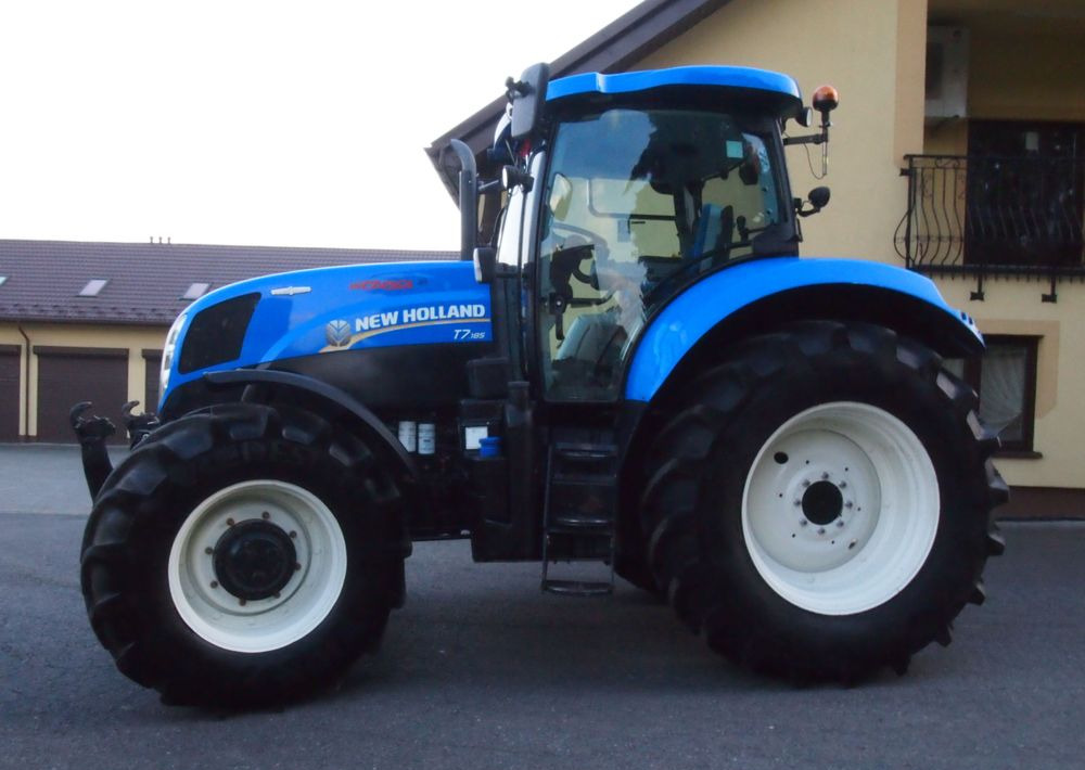 Ciągnik New Holland T7.185 2013 New Holland Autocommand i TUZ - Tractor: afbeelding 2 Ciągnik New Holland T7.185 2013 New Holland Autocommand i TUZ - Tractor: afbeelding 2