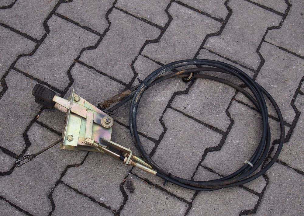 Części do Ciągnika Massey Ferguson MF 3000, 6000 Dźwignie i linki do WOM MF 3000 - Transmissie voor Landbouwmachine: afbeelding 3 Części do Ciągnika Massey Ferguson MF 3000, 6000 Dźwignie i linki do WOM MF 3000 - Transmissie voor Landbouwmachine: afbeelding 3