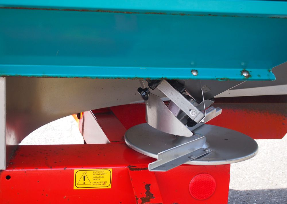 Kunstmeststrooier Rozsiewacz nawozów Sulky DPX GL 2000  18-24m  Rozsiewacz nawozów Sulky: afbeelding 6 Kunstmeststrooier Rozsiewacz nawozów Sulky DPX GL 2000  18-24m  Rozsiewacz nawozów Sulky: afbeelding 6