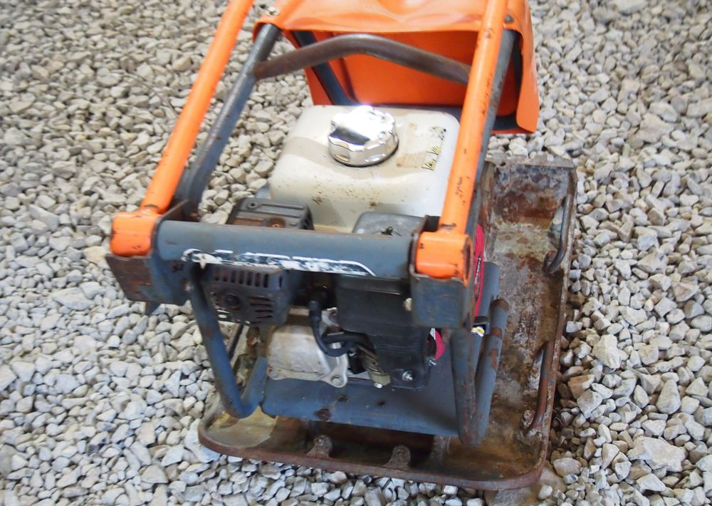 Ubijarka Belle PC5000E 2009 Zagęszczarka ubijarka Bella - Trilplaat: afbeelding 3 Ubijarka Belle PC5000E 2009 Zagęszczarka ubijarka Bella - Trilplaat: afbeelding 3