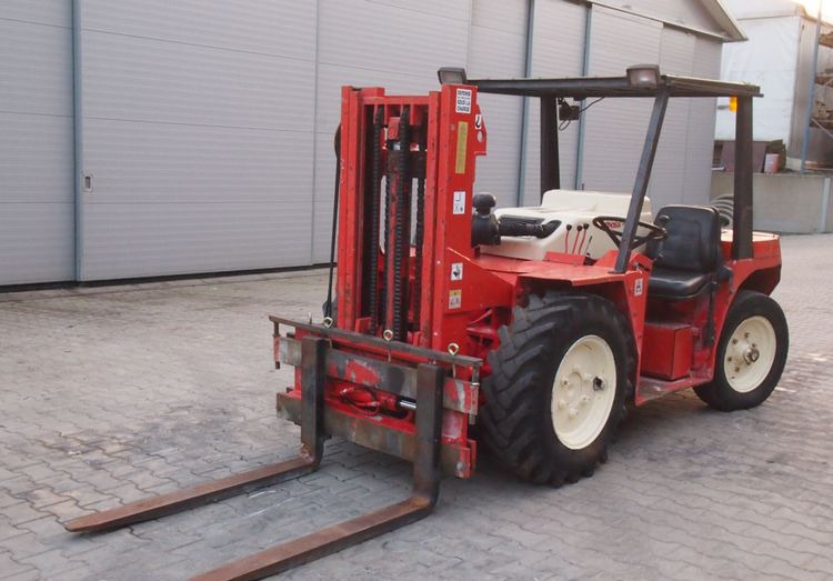 Wózek widłowy Manitou MC.20.HP 1992 - Diesel heftruck: afbeelding 2 Wózek widłowy Manitou MC.20.HP 1992 - Diesel heftruck: afbeelding 2