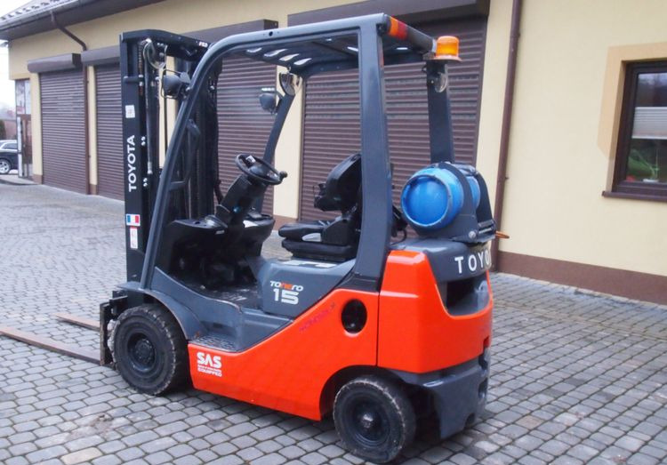 Wózek widłowy Toyota 8FGF15 2018 TRIPLEX system SAS (blokowanie tylnej osi) - LPG heftruck: afbeelding 4 Wózek widłowy Toyota 8FGF15 2018 TRIPLEX system SAS (blokowanie tylnej osi) - LPG heftruck: afbeelding 4