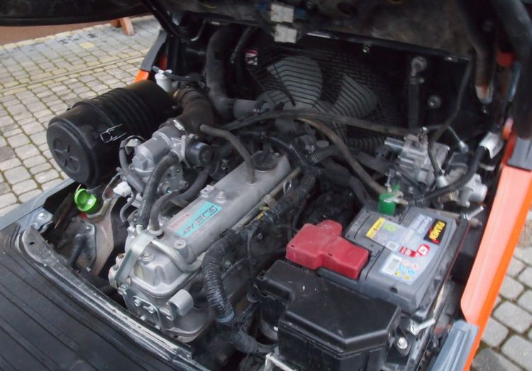 LPG heftruck Wózek widłowy Toyota 8FGF15 2018 TRIPLEX system SAS (blokowanie tylnej osi): afbeelding 12