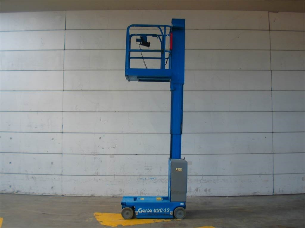 Genie GRC12 - Verticale masthoogwerker: afbeelding 5 Genie GRC12 - Verticale masthoogwerker: afbeelding 5