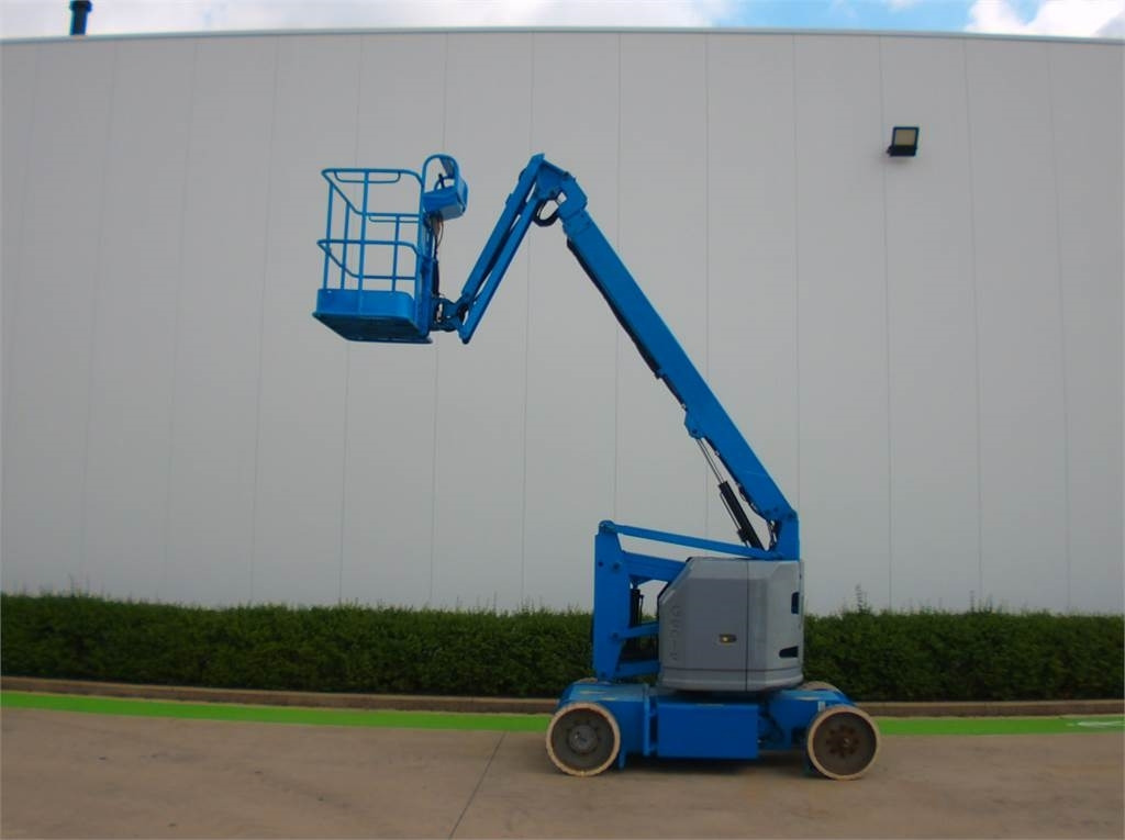 Genie Z34-22N - Knikarmhoogwerker: afbeelding 4 Genie Z34-22N - Knikarmhoogwerker: afbeelding 4