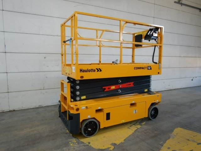 Haulotte Compact 12 AE - Schaarlift: afbeelding 2 Haulotte Compact 12 AE - Schaarlift: afbeelding 2