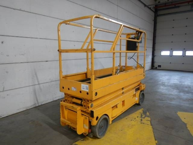 Haulotte Compact 8CU - Schaarlift: afbeelding 2 Haulotte Compact 8CU - Schaarlift: afbeelding 2