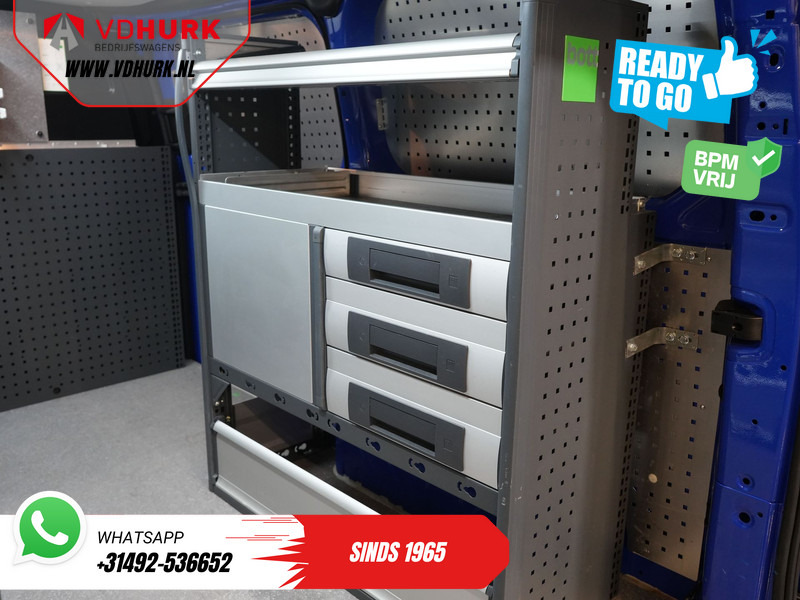Kleine bestelwagen Ford Transit Custom 2.0 TDCI 130 pk Aut. BPM VRIJ! Ready2Go! BOTT Inrichting L+R/ Riem V.V/ Omvormer/ Gev.Stoel/ Stoelverw./ Cruise/ PDC/ Trekhaak/: afbeelding 17