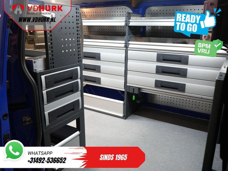 Kleine bestelwagen Ford Transit Custom 2.0 TDCI 130 pk Aut. BPM VRIJ! Ready2Go! BOTT Inrichting L+R/ Riem V.V/ Omvormer/ Gev.Stoel/ Stoelverw./ Cruise/ PDC/ Trekhaak/: afbeelding 19