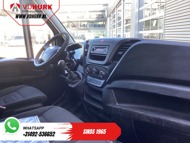 Iveco Daily 35C13V 2.3 L2H2 EXPORT ONLY Dubbel lucht/ 3.5t Trekverm./ Airco/ 3 Persoons/ Gev. Stoel/ Trekhaak - Gesloten bestelwagen: afbeelding 3 Iveco Daily 35C13V 2.3 L2H2 EXPORT ONLY Dubbel lucht/ 3.5t Trekverm./ Airco/ 3 Persoons/ Gev. Stoel/ Trekhaak - Gesloten bestelwagen: afbeelding 3