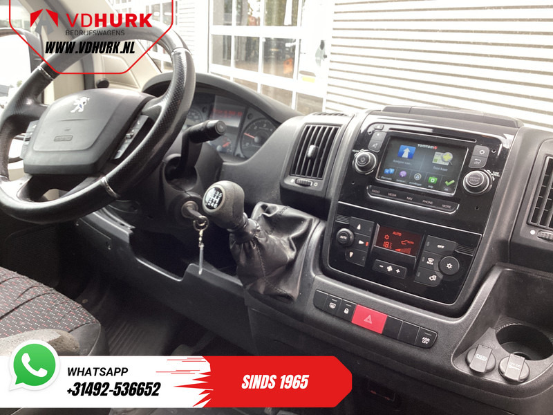 Peugeot Boxer 2.0 HDI 130 pk EXPORT Climate/ Cruise/ Gev. Stoel/ Navi/ PDC/ Trekhaak/ 2.5t Trekverm. - Kleine bestelwagen: afbeelding 3 Peugeot Boxer 2.0 HDI 130 pk EXPORT Climate/ Cruise/ Gev. Stoel/ Navi/ PDC/ Trekhaak/ 2.5t Trekverm. - Kleine bestelwagen: afbeelding 3