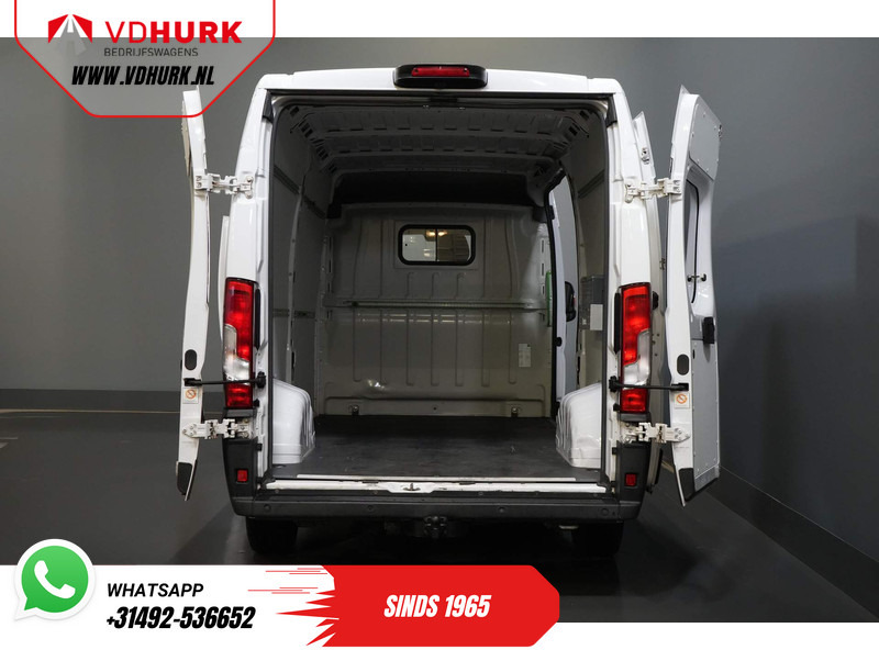 Peugeot Boxer 2.2 HDi 140 pk L2H2 270Gr. Deuren/ 2.5t Trekverm./ Camera/ PDC/ Cruise/ Trekhaak/ Airco - Kleine bestelwagen: afbeelding 5 Peugeot Boxer 2.2 HDi 140 pk L2H2 270Gr. Deuren/ 2.5t Trekverm./ Camera/ PDC/ Cruise/ Trekhaak/ Airco - Kleine bestelwagen: afbeelding 5