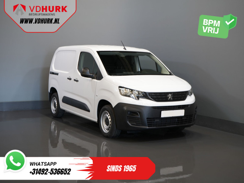 Peugeot Partner 1.2 PureTech 110 pk BPM VRIJ/ BENZINE/ PDC/ Cruise/ Airco - Kleine bestelwagen: afbeelding 1 Peugeot Partner 1.2 PureTech 110 pk BPM VRIJ/ BENZINE/ PDC/ Cruise/ Airco - Kleine bestelwagen: afbeelding 1