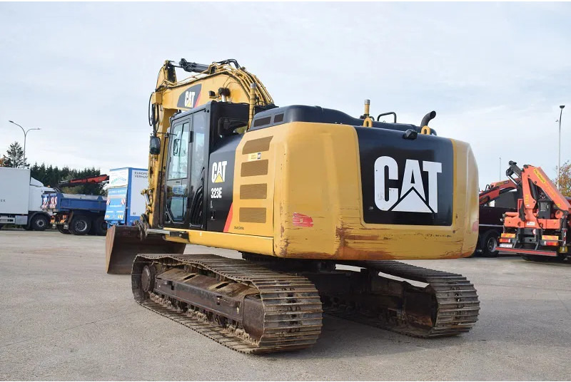 Caterpillar 323E-stock id2 - Rupsgraafmachine: afbeelding 2 Caterpillar 323E-stock id2 - Rupsgraafmachine: afbeelding 2