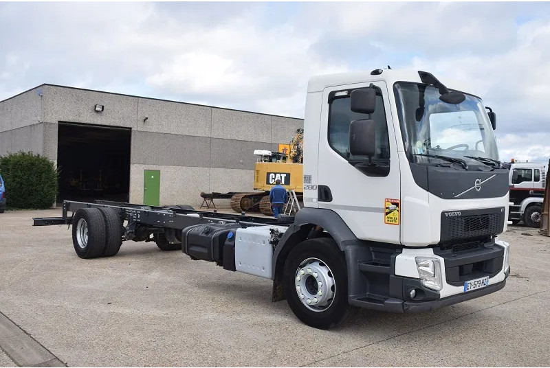 Diversen Volvo FL280 - Chassis vrachtwagen: afbeelding 1 Diversen Volvo FL280 - Chassis vrachtwagen: afbeelding 1