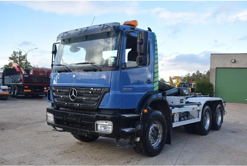 Mercedes-Benz Axor 2633 - Haakarmsysteem vrachtwagen: afbeelding 2 Mercedes-Benz Axor 2633 - Haakarmsysteem vrachtwagen: afbeelding 2