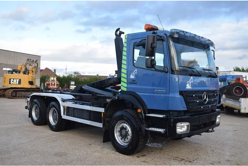 Mercedes-Benz Axor 2633 - Haakarmsysteem vrachtwagen: afbeelding 4 Mercedes-Benz Axor 2633 - Haakarmsysteem vrachtwagen: afbeelding 4