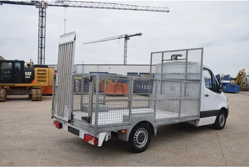 Mercedes-Benz Sprinter 316 - Bestelwagen met open laadbak: afbeelding 5 Mercedes-Benz Sprinter 316 - Bestelwagen met open laadbak: afbeelding 5