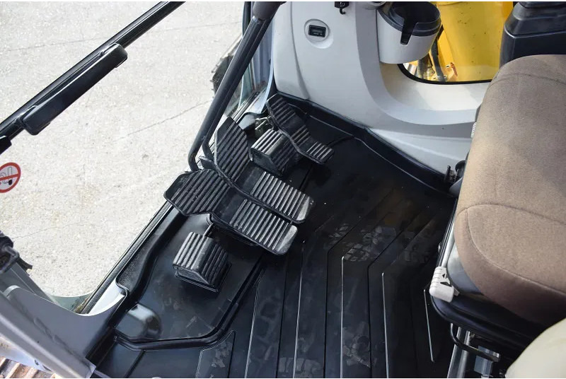 Rupsgraafmachine New Holland Kobelco E235B SR-LCT: afbeelding 12 Rupsgraafmachine New Holland Kobelco E235B SR-LCT: afbeelding 12