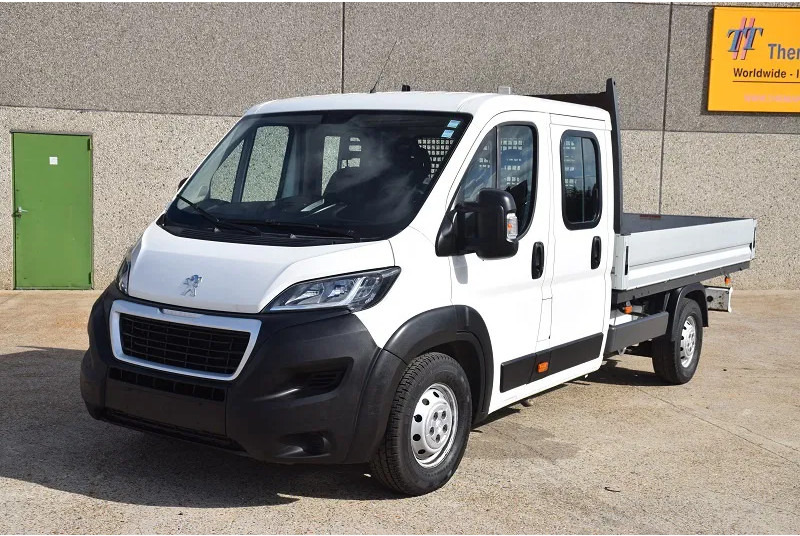 Peugeot Boxer BOXER 2.0 L -130 pk -L4 - Bestelwagen met open laadbak, Bestelwagen met dubbele cabine: afbeelding 2 Peugeot Boxer BOXER 2.0 L -130 pk -L4 - Bestelwagen met open laadbak, Bestelwagen met dubbele cabine: afbeelding 2