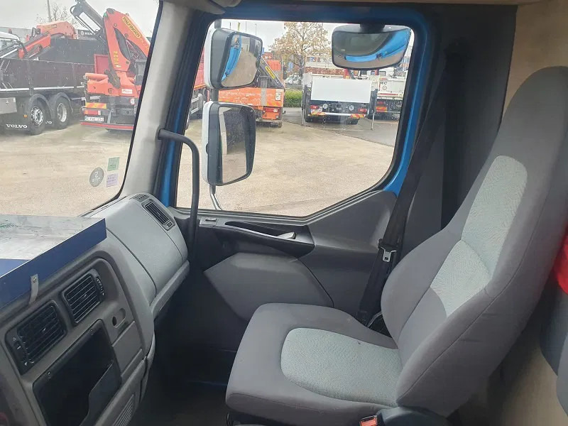 Renault DCi 220 - Kraanwagen: afbeelding 5 Renault DCi 220 - Kraanwagen: afbeelding 5