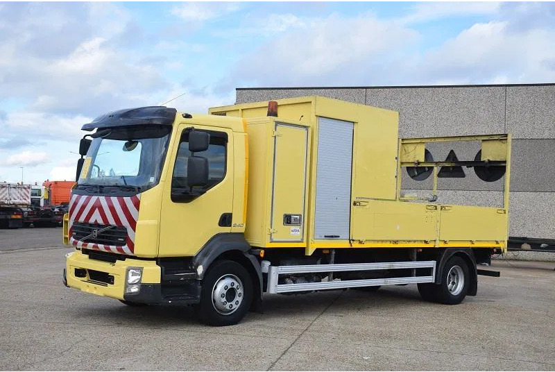 Volvo FL 250 - Vrachtwagen met open laadbak: afbeelding 3 Volvo FL 250 - Vrachtwagen met open laadbak: afbeelding 3