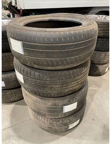 Goodyear Set Goodyear banden 255/50 R19 - Band voor Personenwagen: afbeelding 1 Goodyear Set Goodyear banden 255/50 R19 - Band voor Personenwagen: afbeelding 1