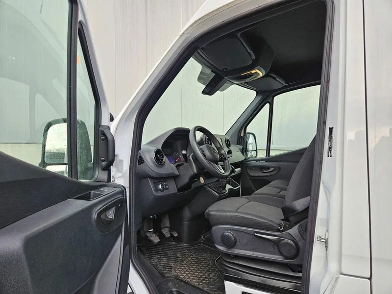 Mercedes-Benz Sprinter 317 L2H2*360°Camera*Airco*Navigatie*Zetelverwarming - Gesloten bestelwagen: afbeelding 2 Mercedes-Benz Sprinter 317 L2H2*360°Camera*Airco*Navigatie*Zetelverwarming - Gesloten bestelwagen: afbeelding 2